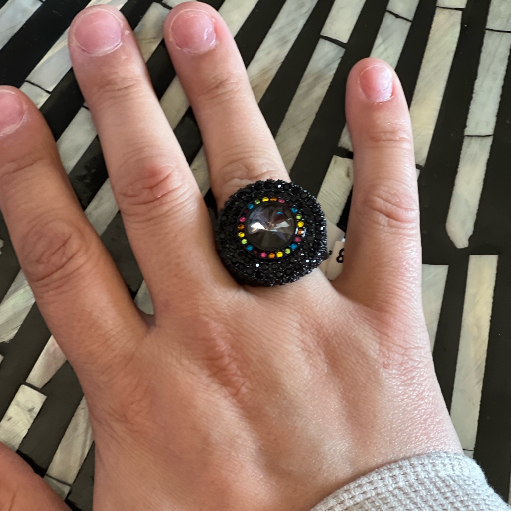 Kurt Geiger Elegant Black Crystal Ring 117$